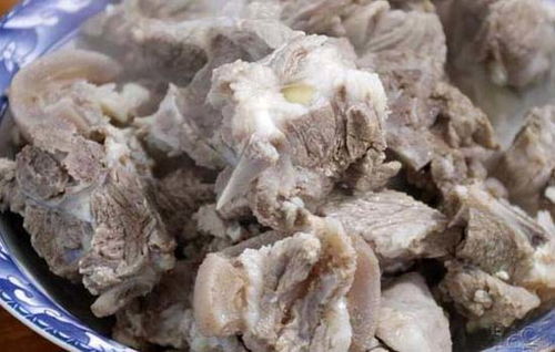 萝卜羊肉汤 一物添香，羊肉鲜嫩不膻，汤汁醇美入魂