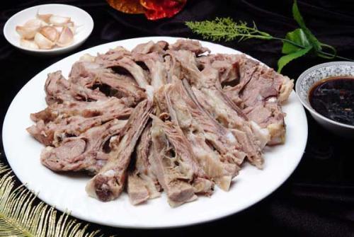 舌尖上的新疆 一顿羊肉宴，不枉天山行